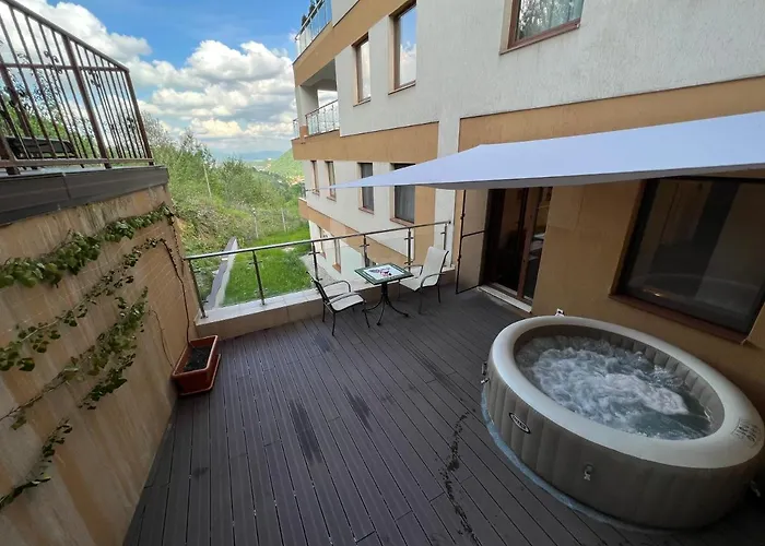 Coroni Cu Jacuzzi Pe Terasa براشوف